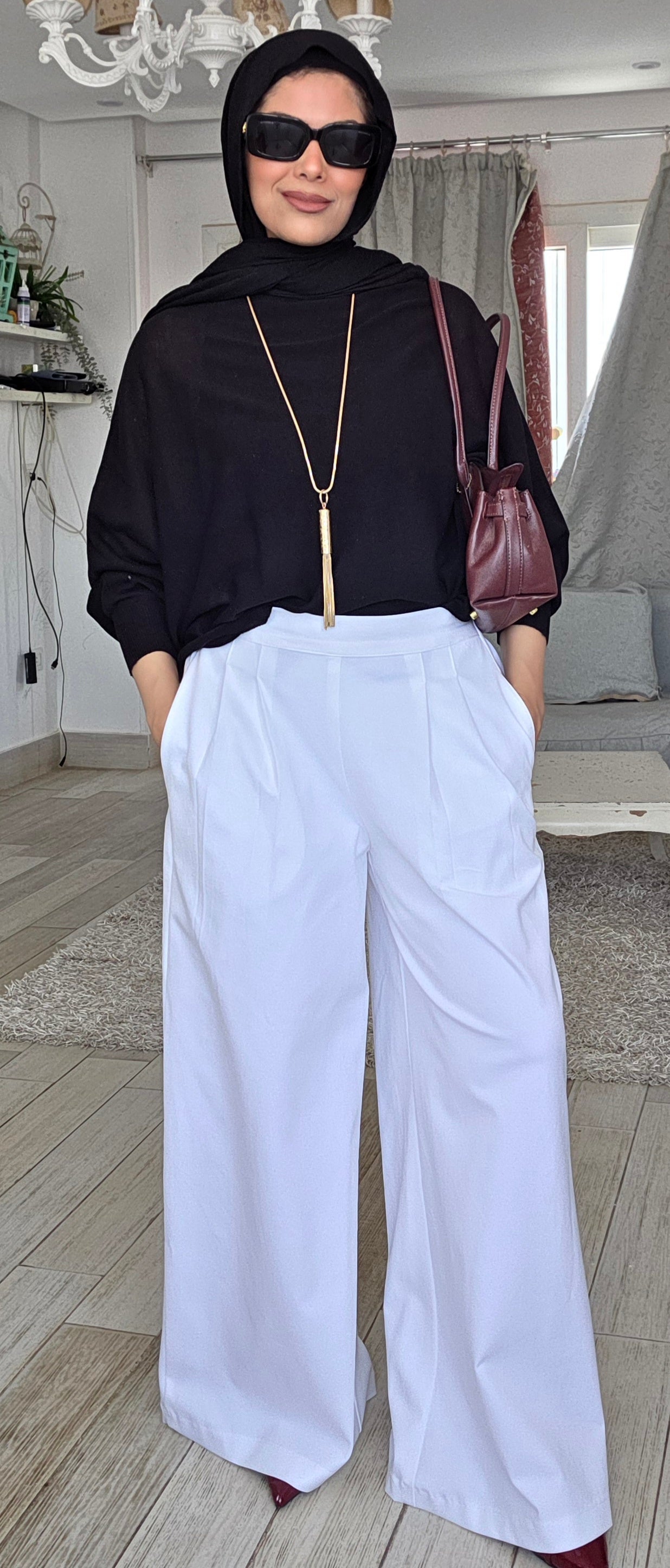Wide legs white pants