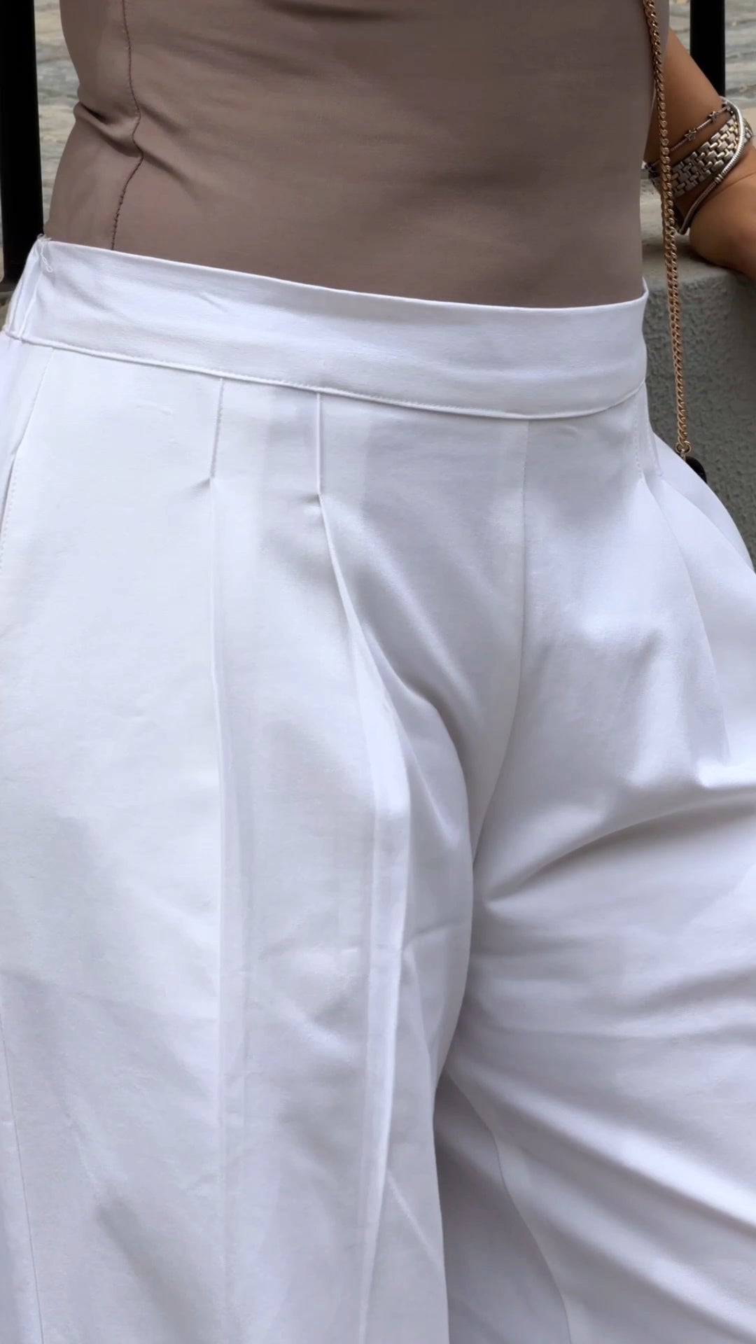 Wide legs white pants